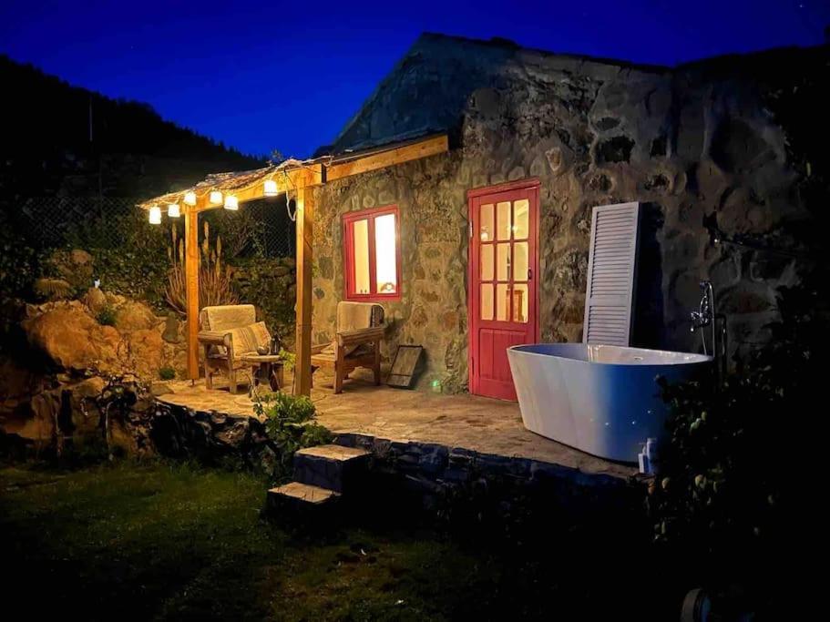 Lilly'S Finca - Romantischter Rueckzugsort - Pool Vilaflor Buitenkant foto
